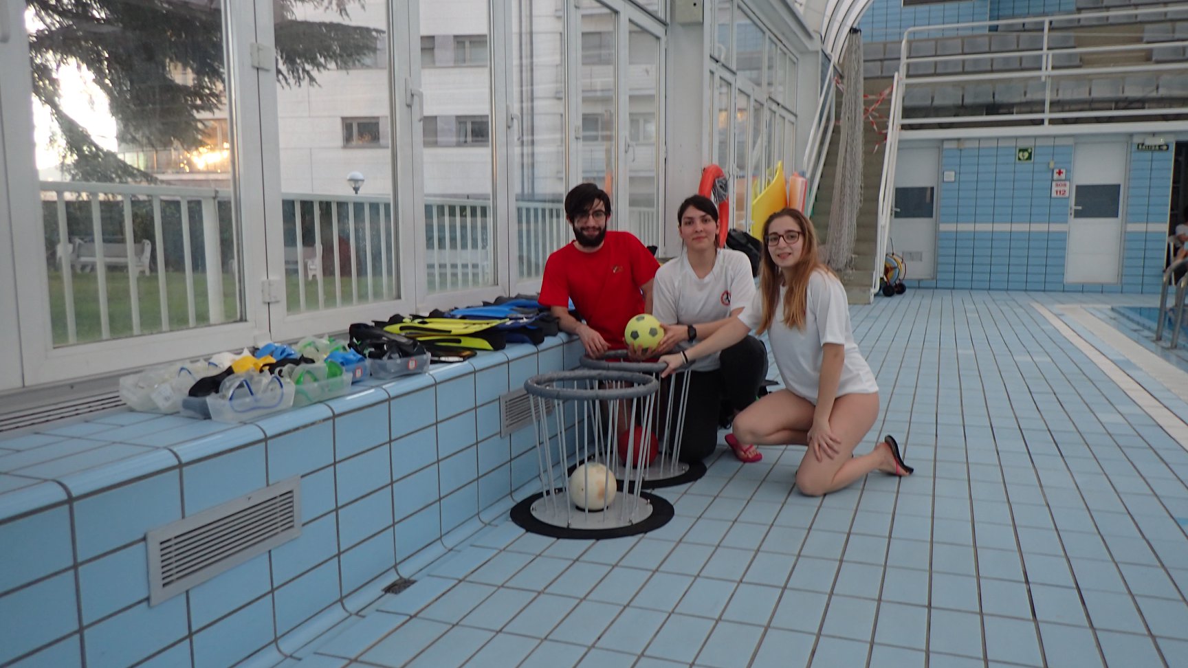 Divertida jornada de rugby subacuático